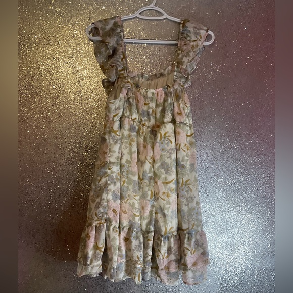 Spring Time Floral Top - Picture 4 of 5